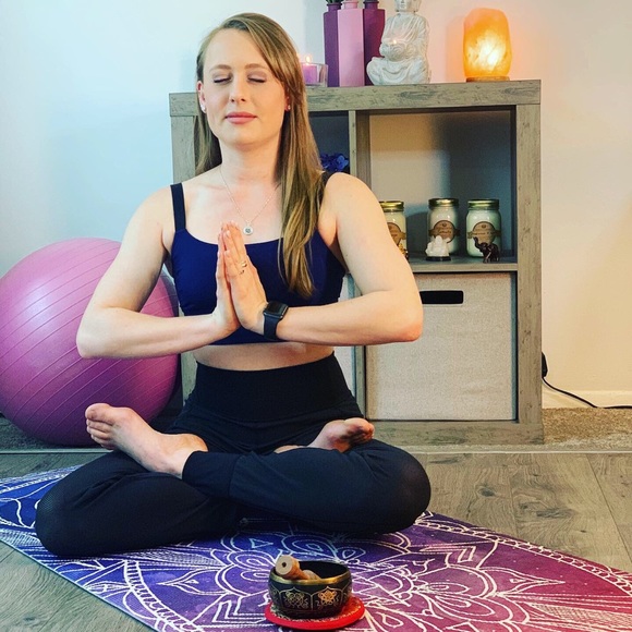 Meet your Posher, Carrie - Picture 4 of 11